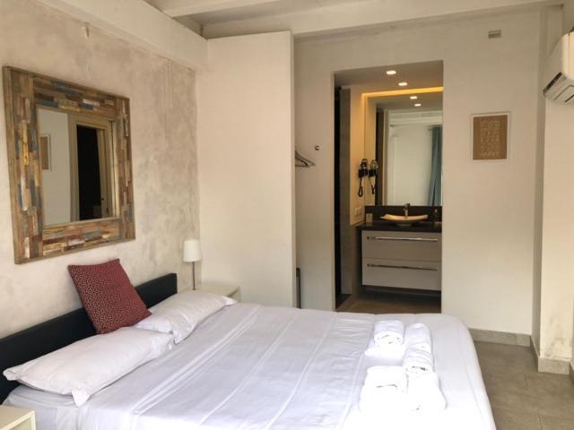 The Edwards Suites Saint-Tropez Exteriör bild