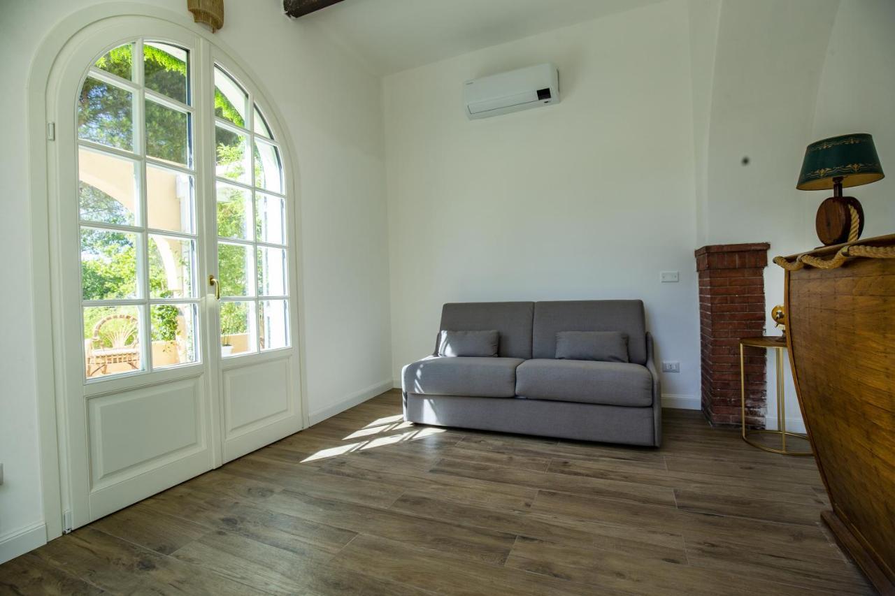 The Edwards Suites Saint-Tropez Exteriör bild